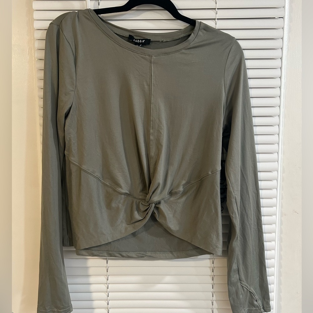 Zobha Athletic Top